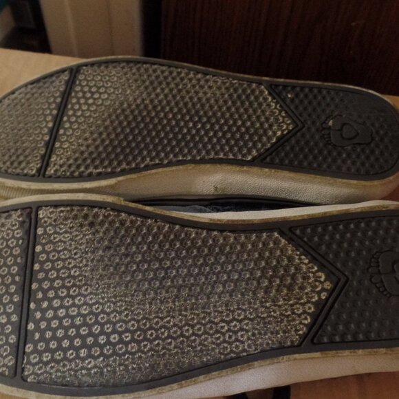 Bob's California from Skechers Woman's Navy and Lace Sneakers, used, Size 9 - Picture 3 of 3